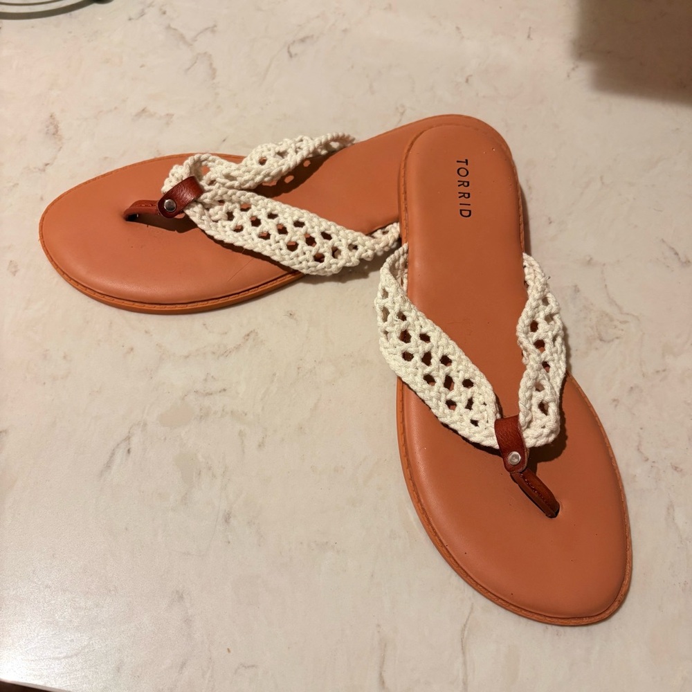 Torrid Macrame Flip Flops, cushion, foot bed, like new, ladies 11, summer ready!